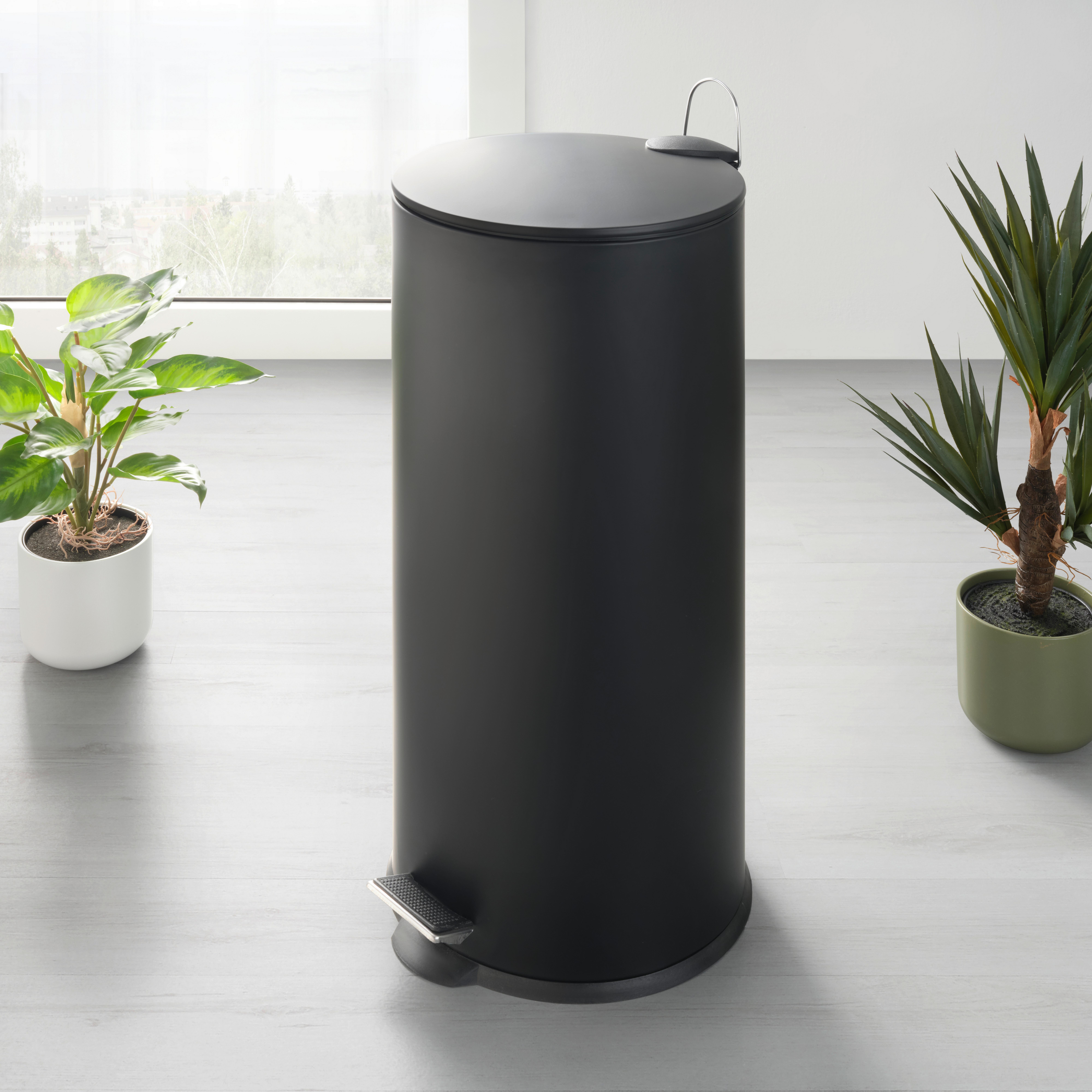 Koš s nášlapným pedálem černá 30L - černá, Moderní, kov/plast (29,5/63,5cm) - Mömax