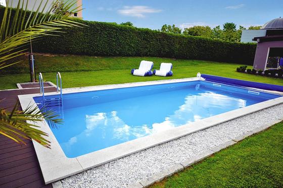 Rechteckiger Einbaupool für den Garten Rechteckiger Einbaupool für den Garten