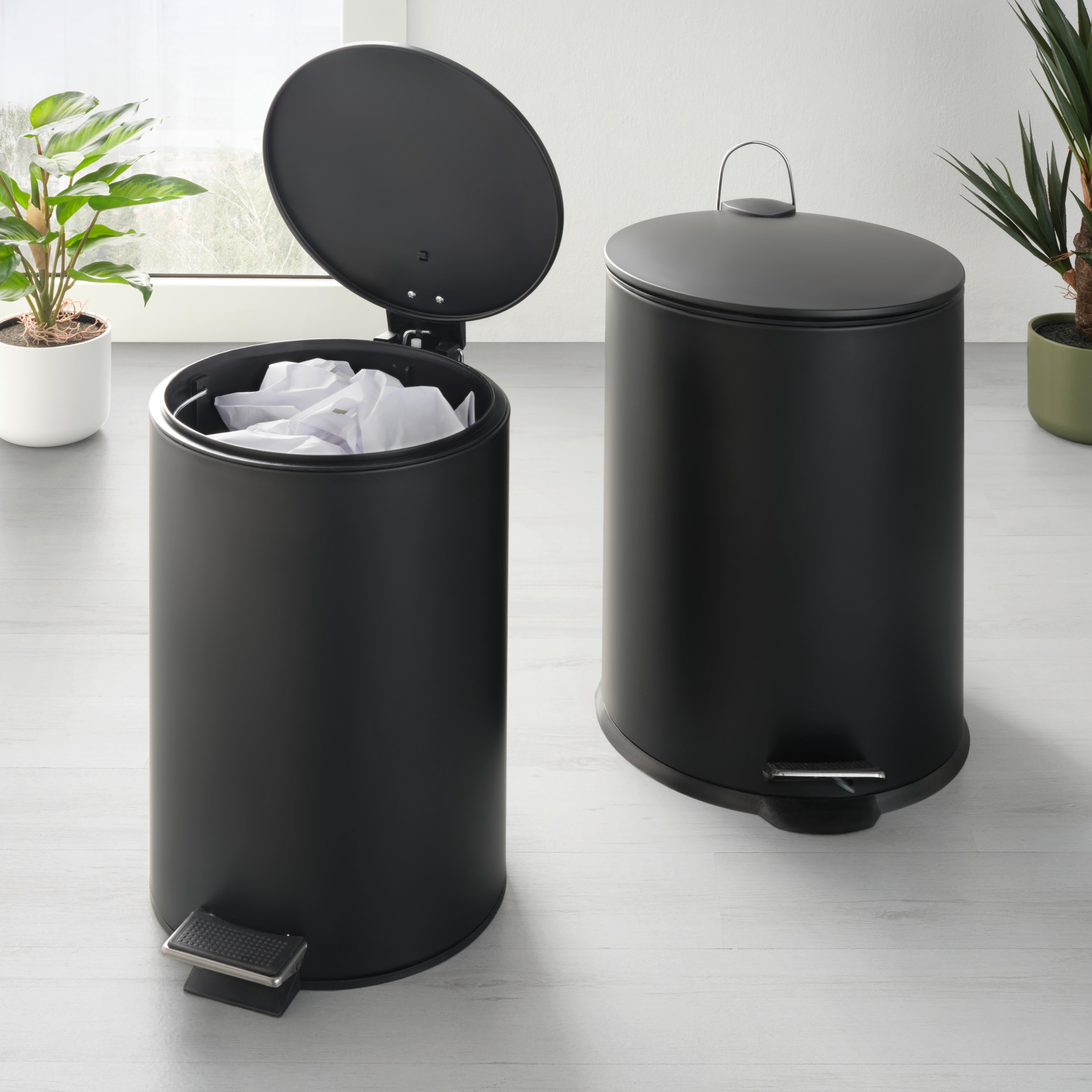 Koš s nášlapným pedálem černá 20L - černá, Moderní, kov/plast - Mömax