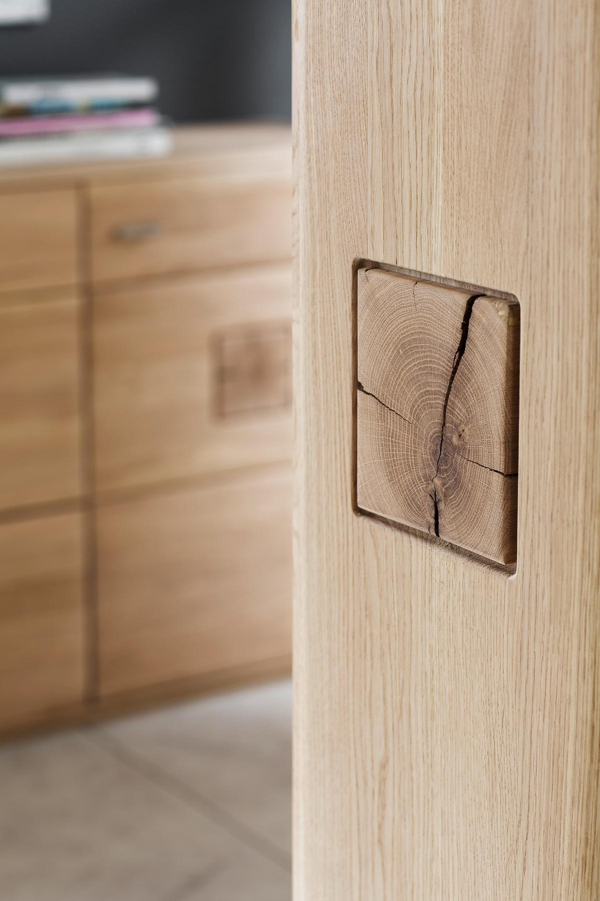 Vitrine Bologna B: 90 cm teilmassiv Eichefarben - Eichefarben, Design, Glas/Holz (90/208/38cm) - Livetastic
