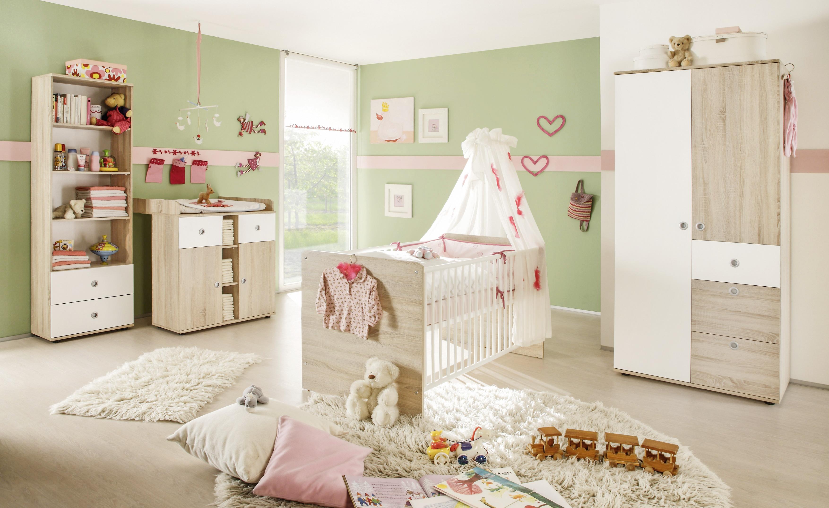 Babyzimmer Eiche Dekor und Weiß