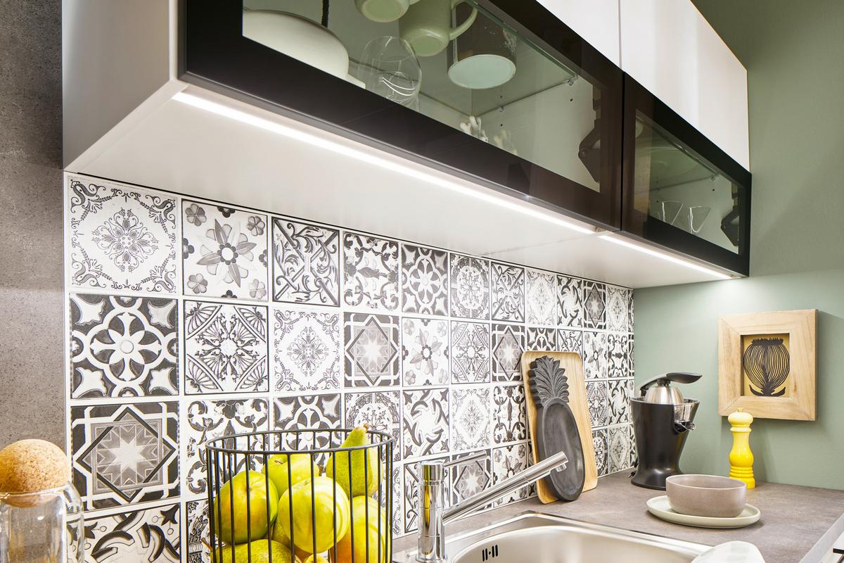 Küchenblock Pn210 - Weiß, LIFESTYLE, Holzwerkstoff (280cm) - Pino