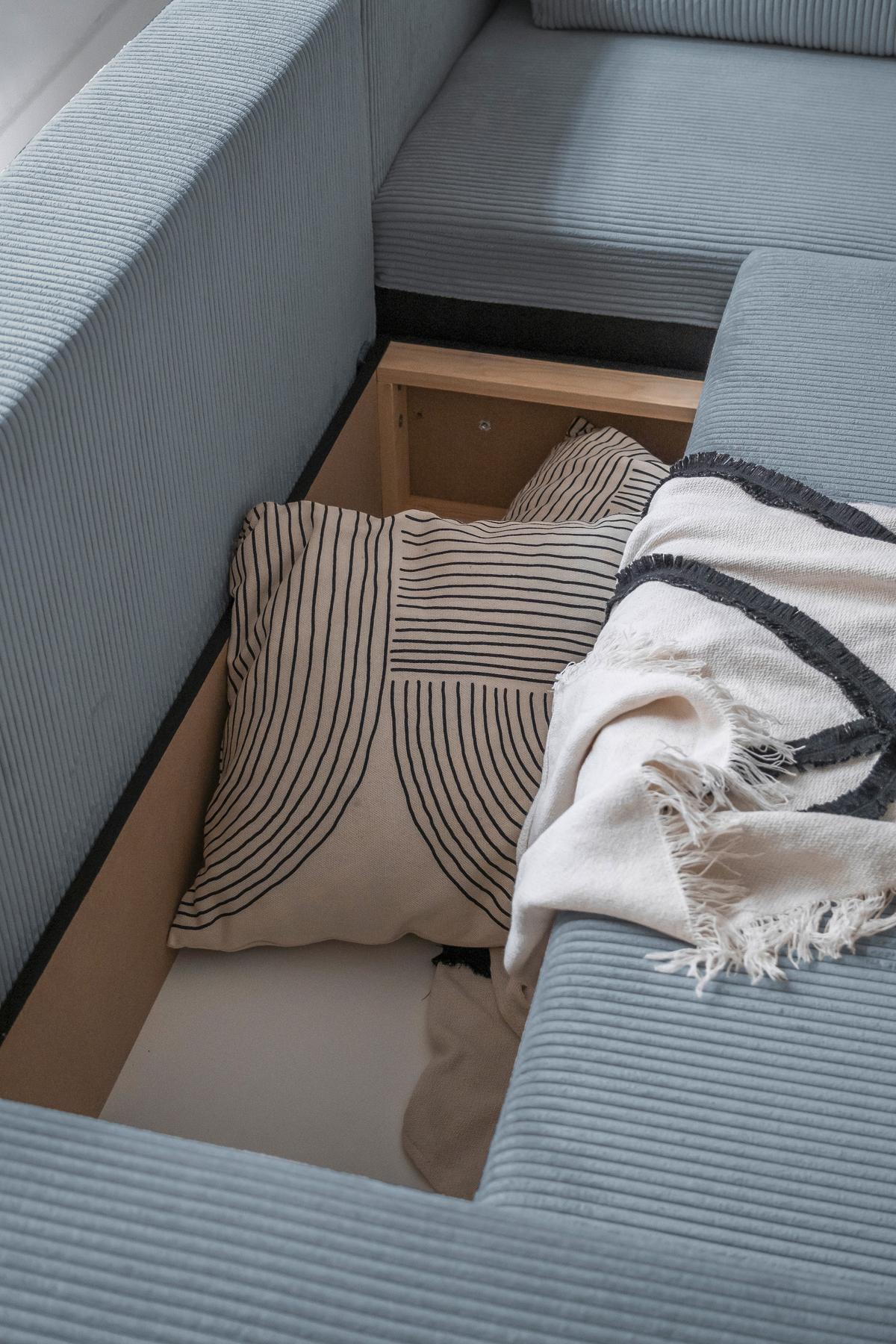 Sedačka OLIVER, pravá, světle šedá barva - černá/světle šedá, Design, textil/plast (247/194cm) - MID.YOU