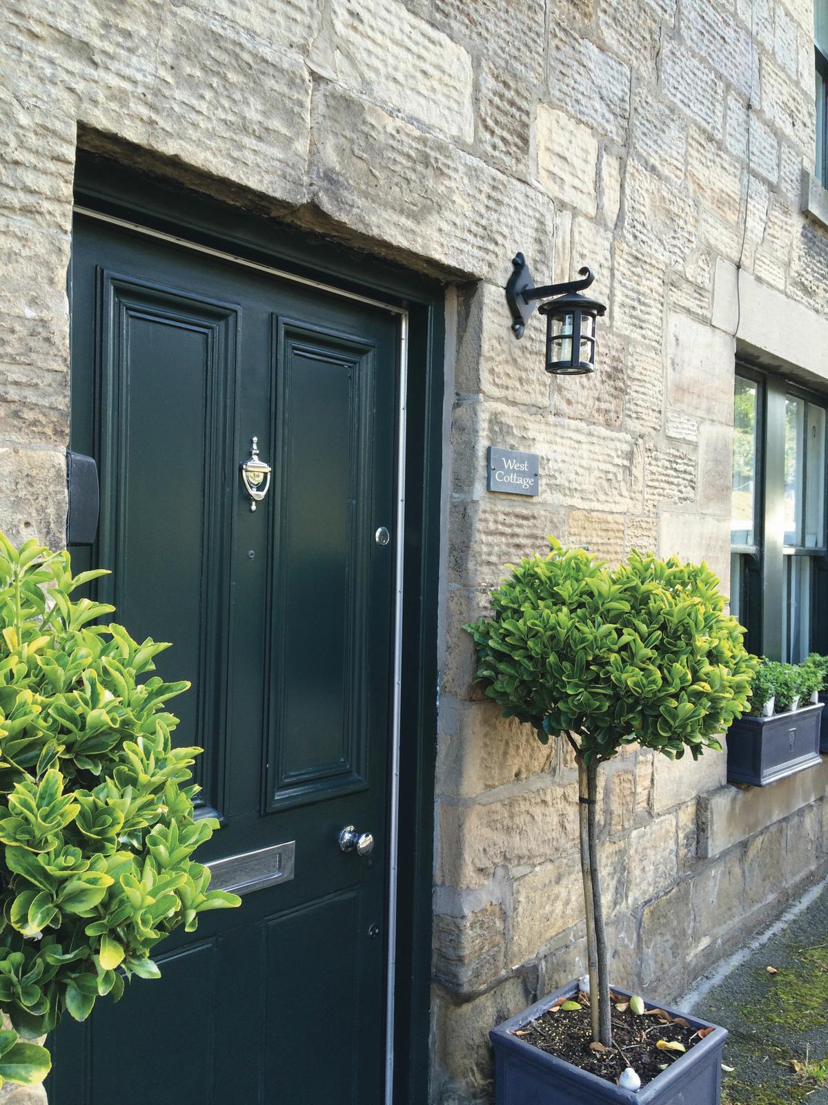 Außenwandleuchte 100 Watt Metall Glas, Wandmontage - Schwarz, Natur, Glas/Metall (22,1/15/29,4cm) - Elstead Lighting