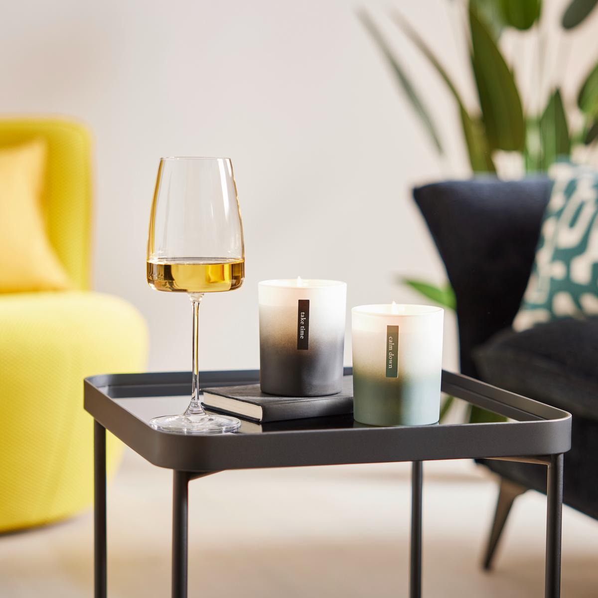 VONNÁ SVÍČKA ZOEY - bílá/bordeaux, Moderní, sklo (8/9,5cm) - Mömax