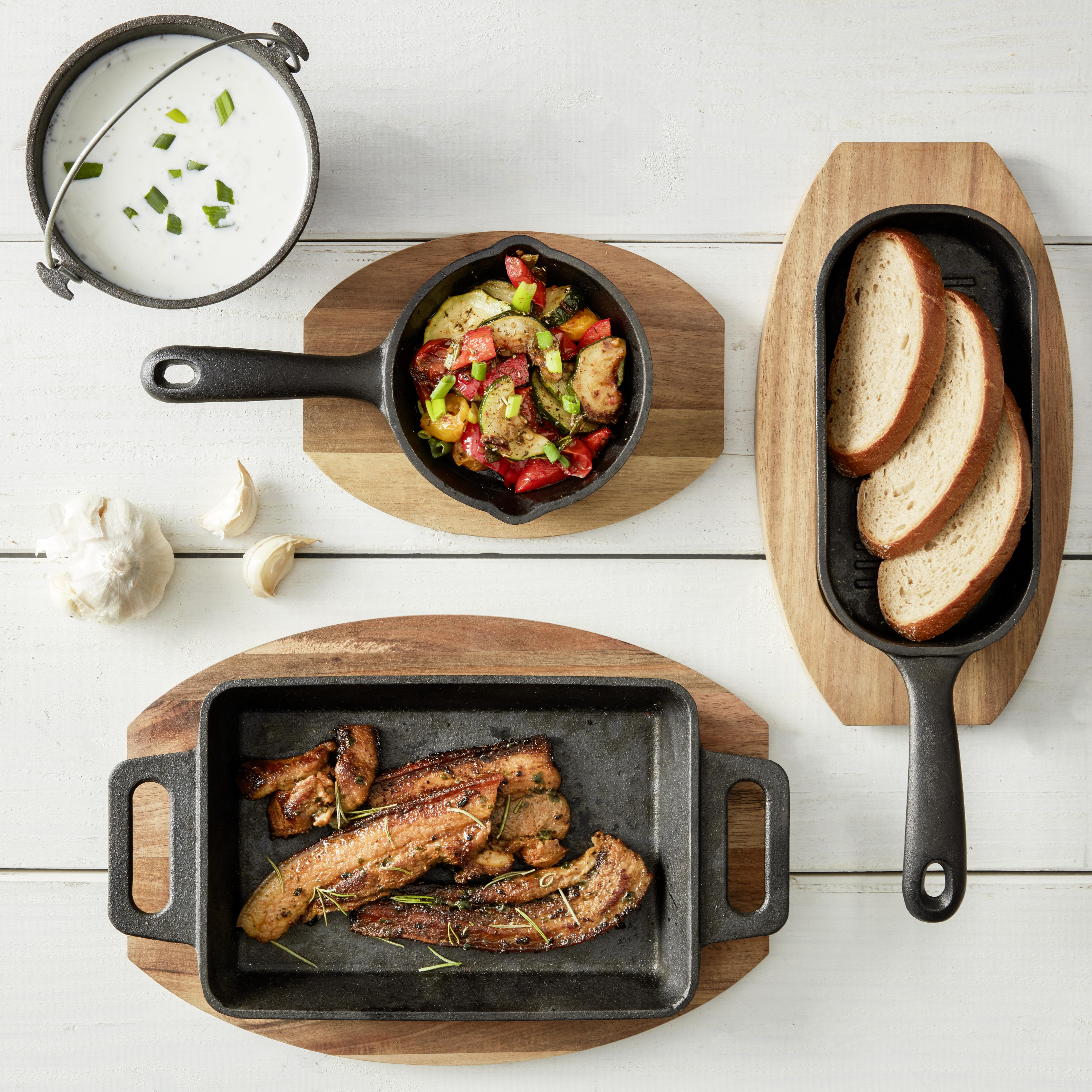 Pánev servírovací Gourmet - černá/přírodní barvy, Konvenční, kov/dřevo (22,5/14/4,5cm) - Mömax