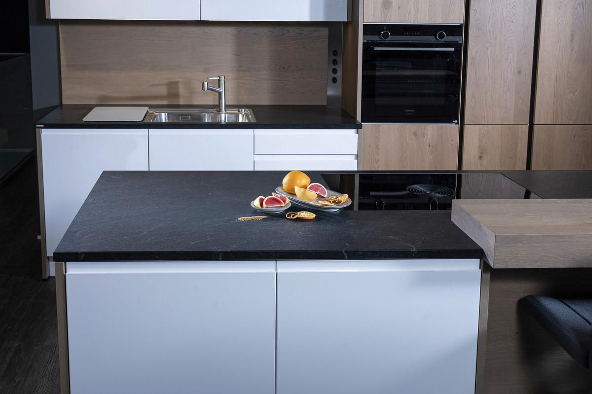 Naturstein Leather Look Naturstein Black Nature - Schwarz, MODERN, Stein - Strasser