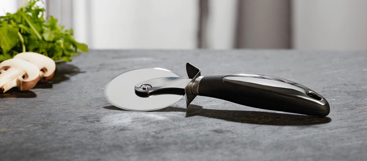 Kráječ na pizzu Capri, D: 21cm - barvy stříbra, Konvenční, kov (21cm) - Premium Living