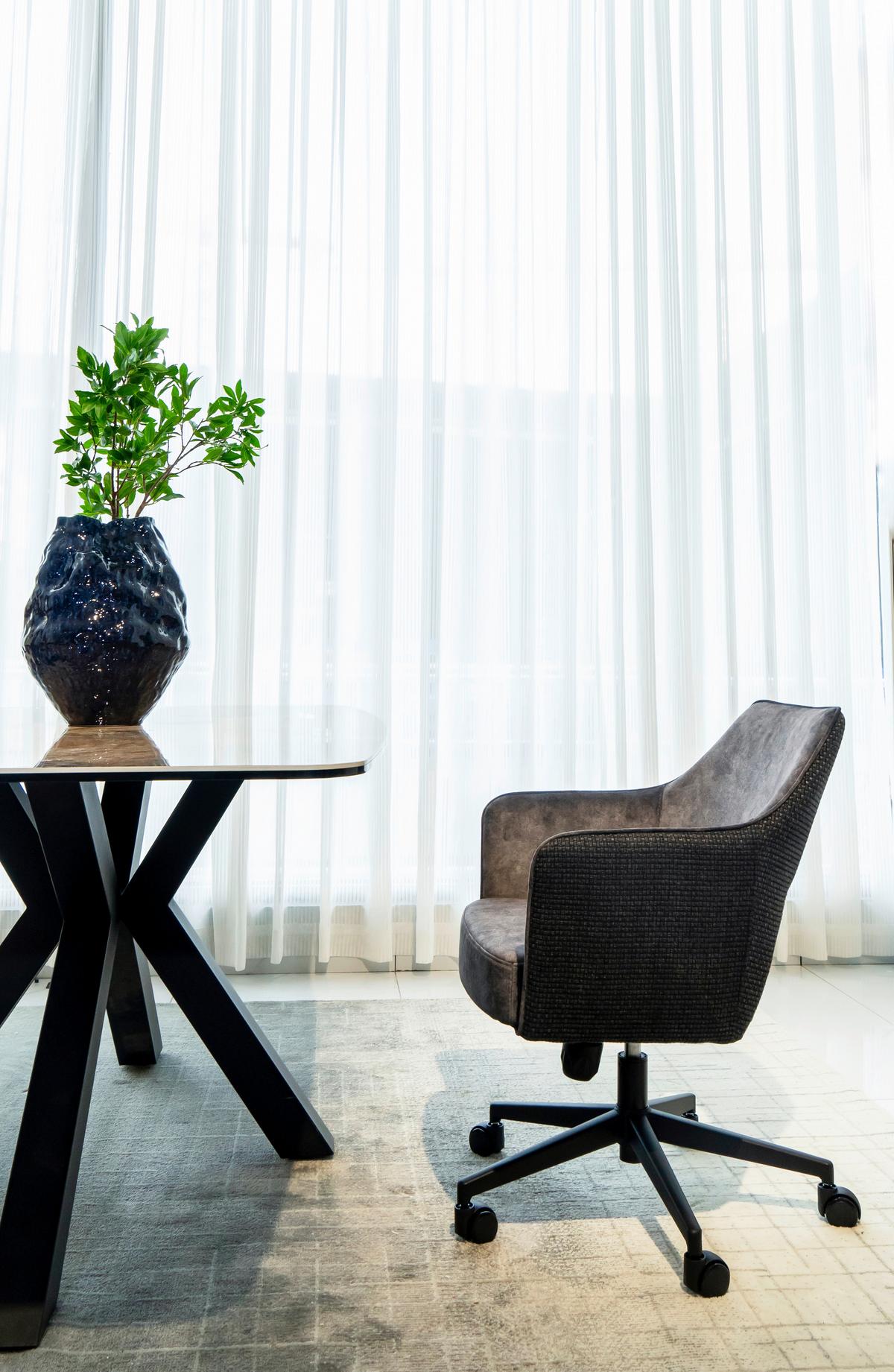 Otočná židle VALLETTA - černá/antracitová, Konvenční, kov/textil (63/82-88/61cm) - Premium Living