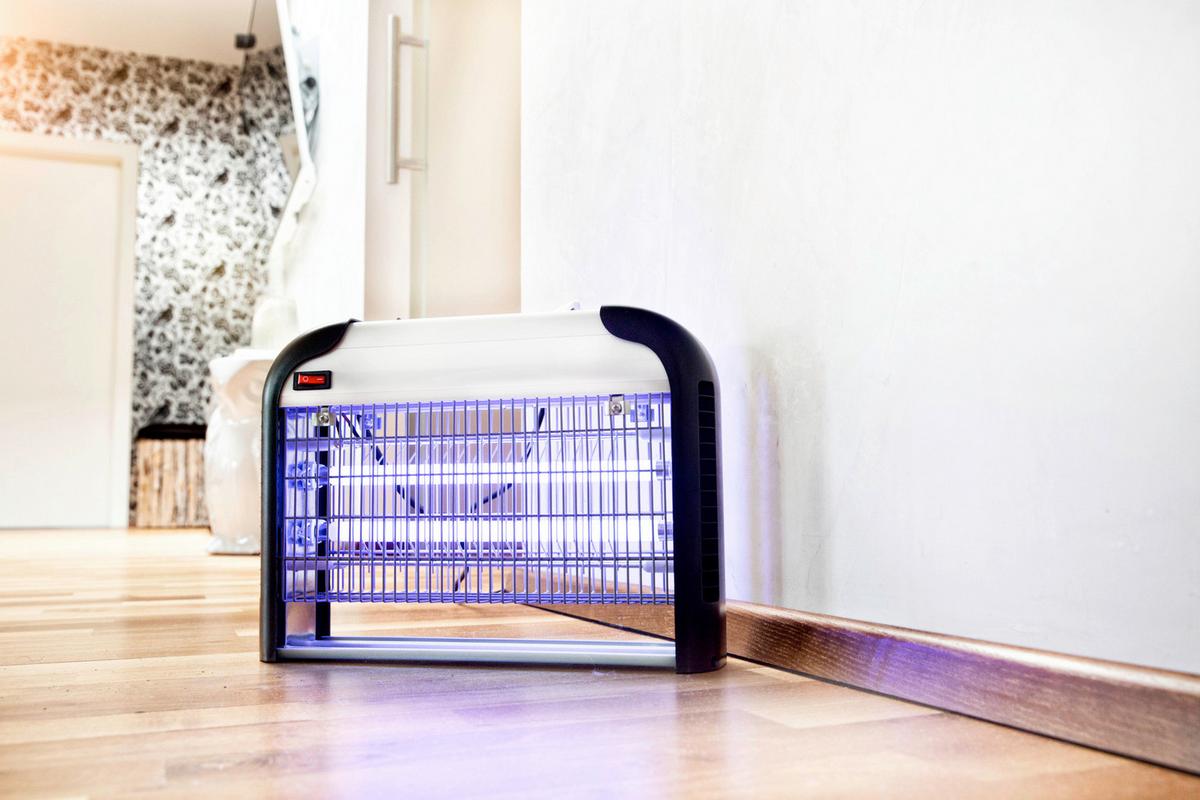 Fluginsekten-schutzlampe 2x8 W Verwendung: Außen Und Innen - Schwarz, Basics, Kunststoff (36/26/9cm)