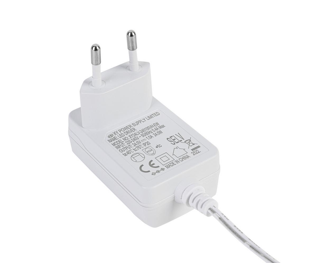 LED PÁSKA HOCH - bílá, Moderní, plast (500cm) - Mömax