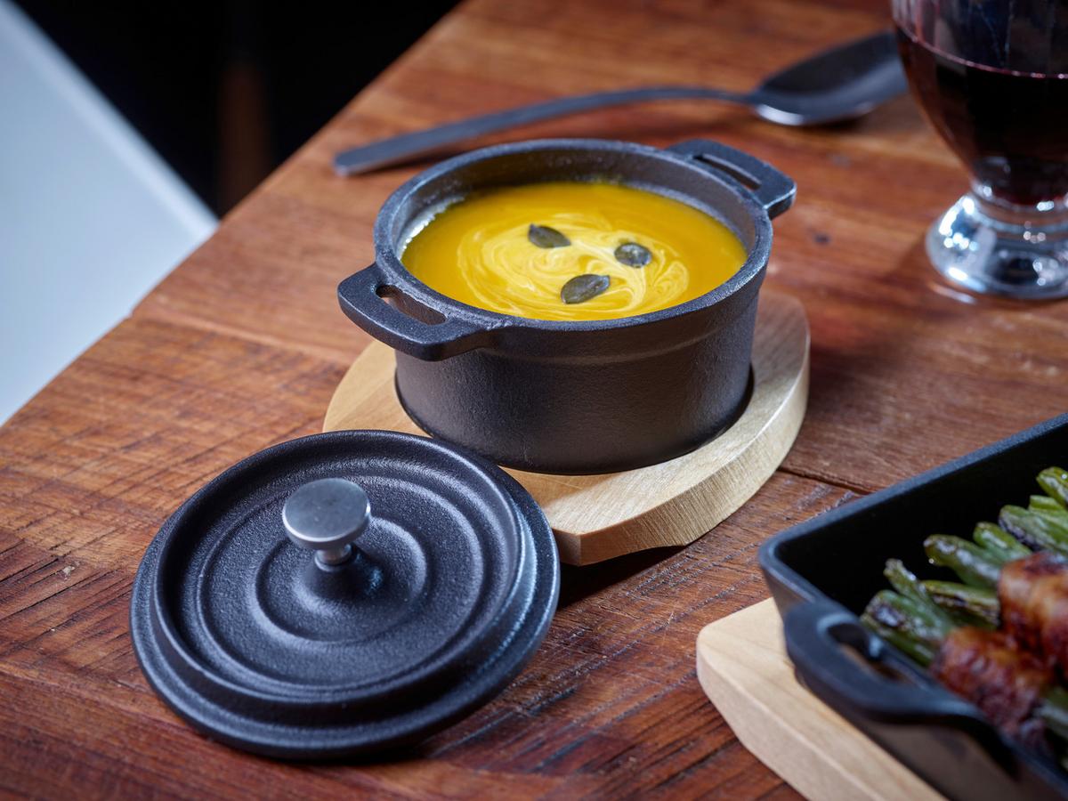 Echtwerk Serviertopf 0,2 L Gusseisen Induktion - Schwarz/Braun, Basics, Holz/Metall (13/10cm) - Echtwerk