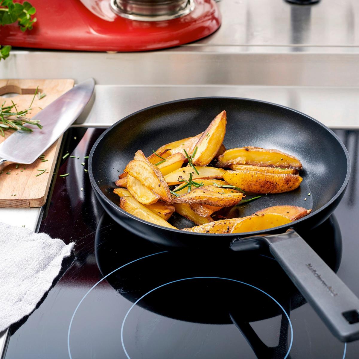 Wok Classic Forged Schwarz D: 28 Cm - Schwarz, Basics, Kunststoff/Metall (28cm) - Kitchenaid