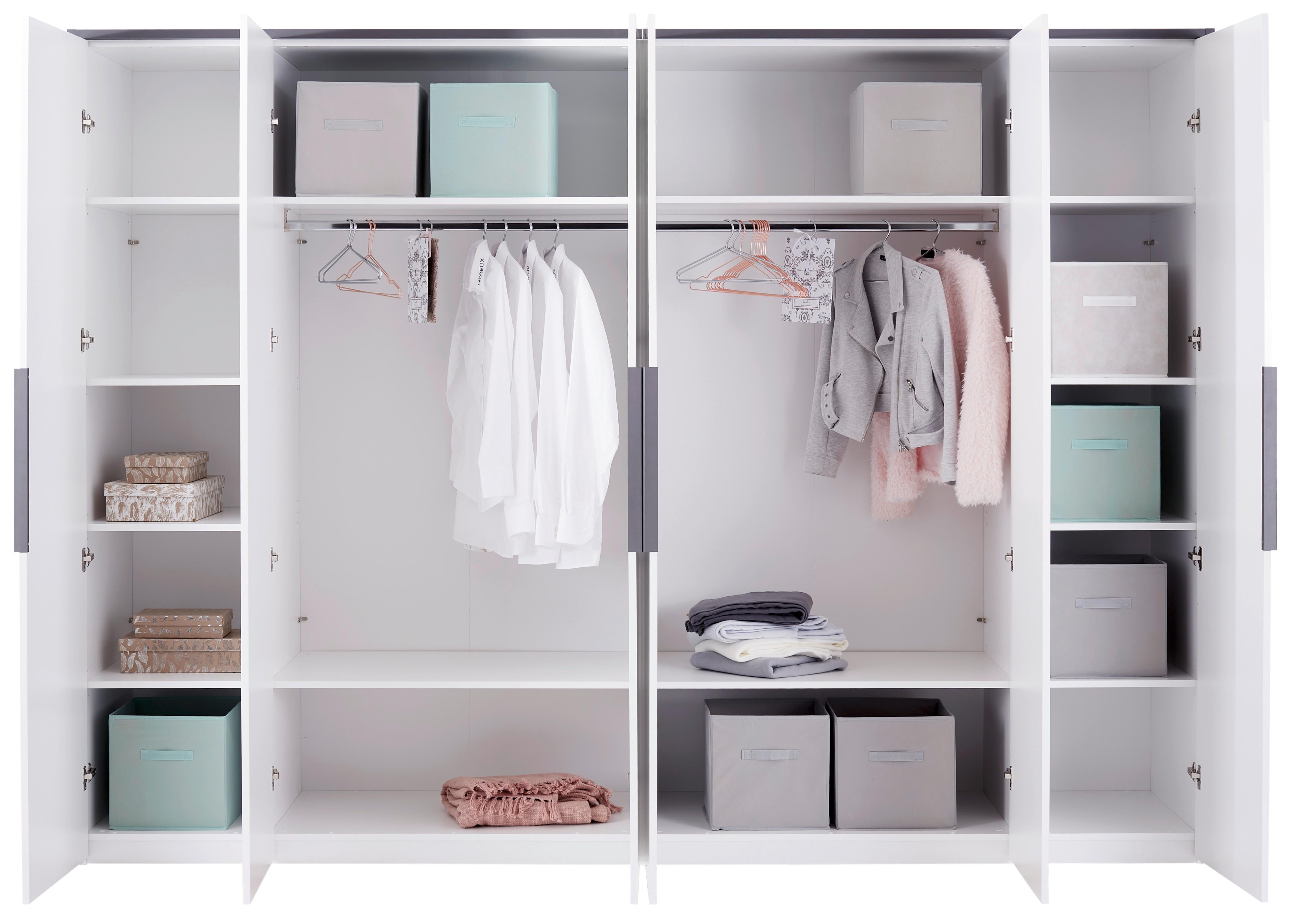 Drehtürenschrank mit viel Stauraum