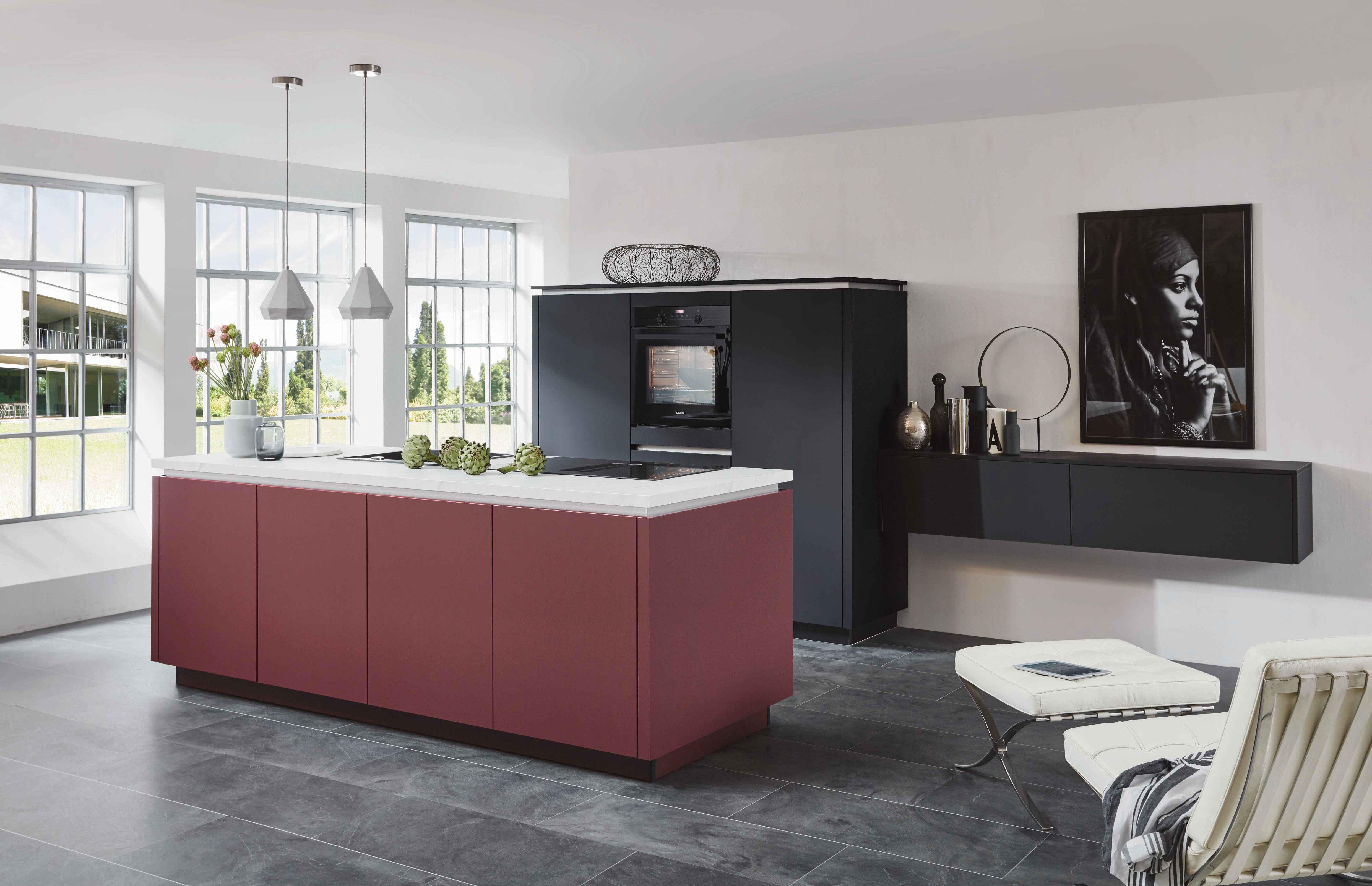 Einbauküche Eastbourne Frei Planbar In Rot Und Schwarz - Rot/Schwarz, MODERN, Holzwerkstoff - Vertico
