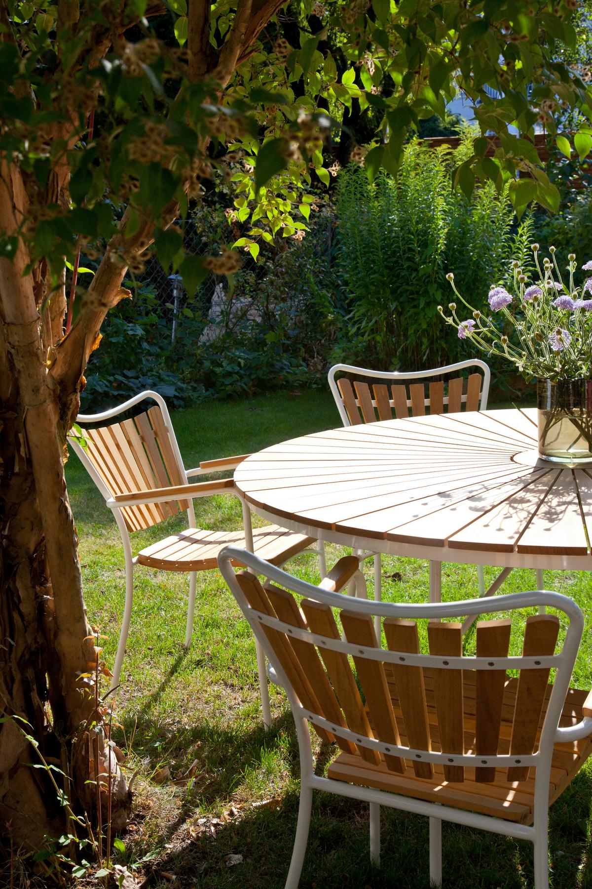 Gartensessel Stapelbar Ellen Aluminiumgestell, Teakholz - Weiß Hochglanz/Teakfarben, KONVENTIONELL, Holz/Metall (58,5/78/56,5cm) - Gardenson