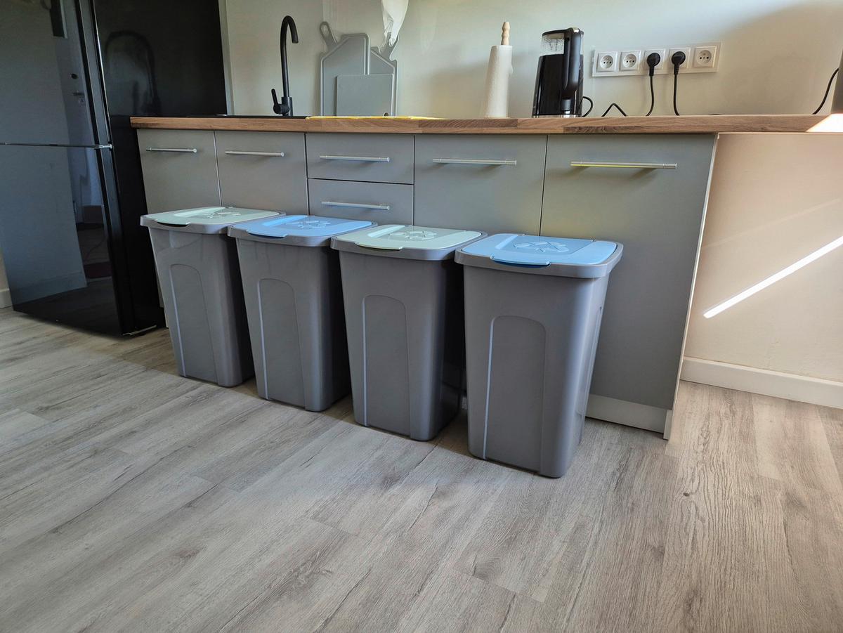 Szemetes Magdalena Kb. 30l - Konventionell (36/27,5/56cm) - Homezone