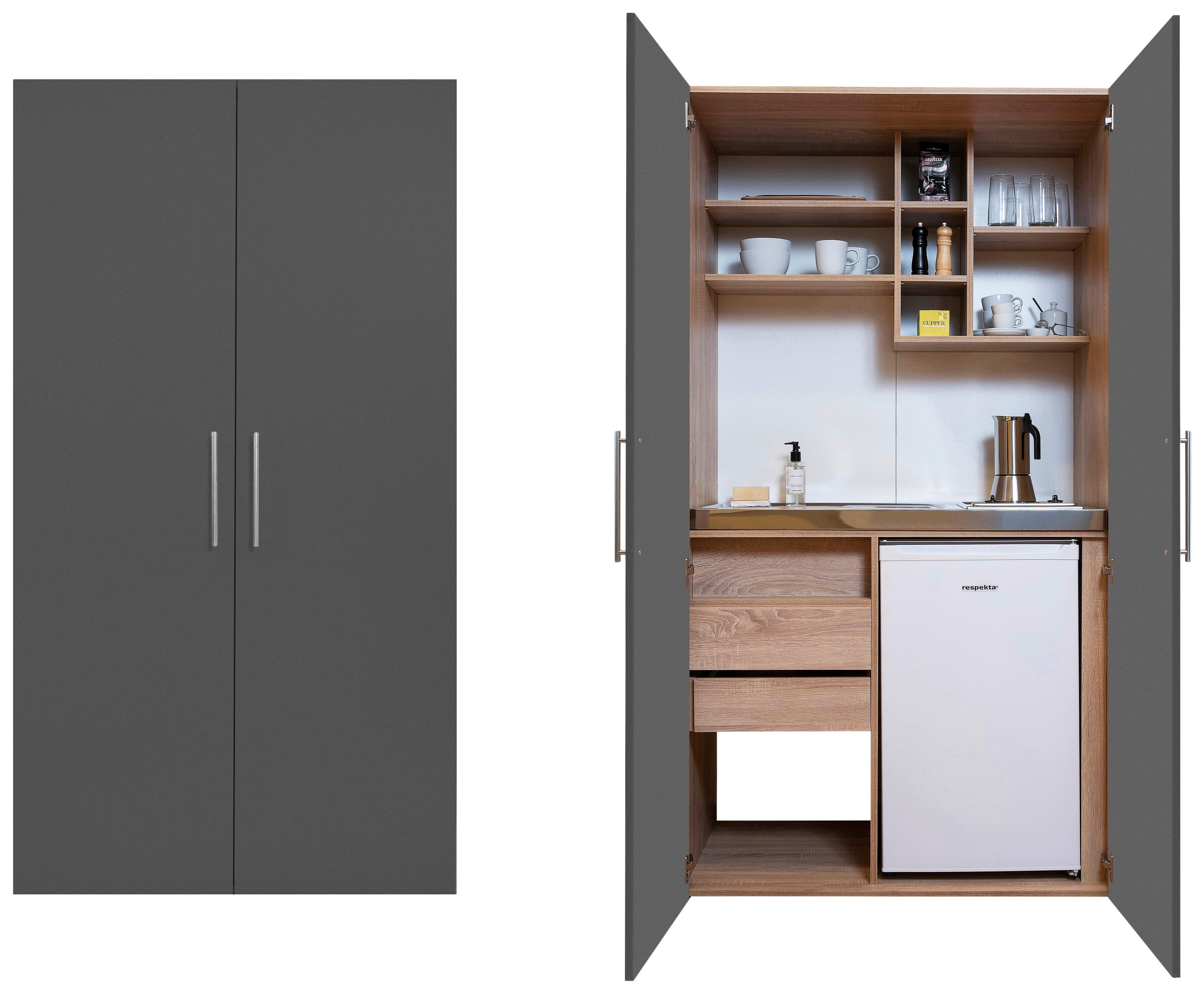 Schrankküche mit Kühlschrank