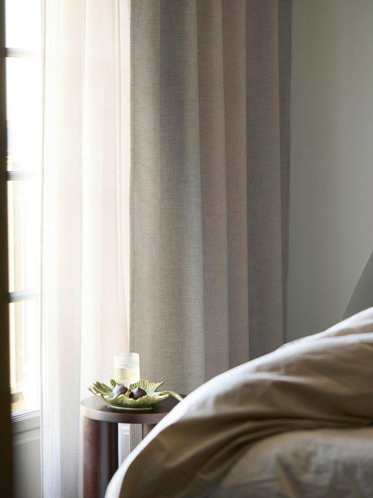 ZATEMŇOVACÍ ZÁVES STEN - béžová, Basics, textil (130/280cm) - Svanefors