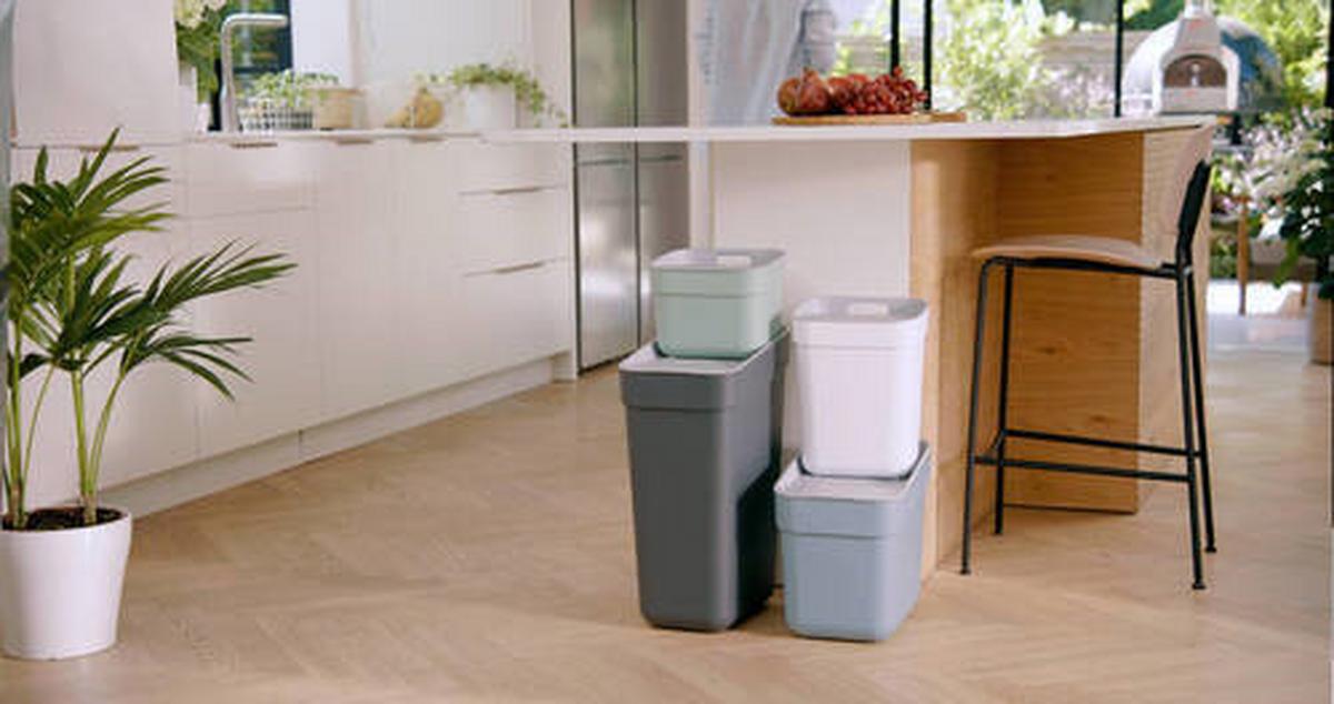 Odpadkový kôš CURVER READY TO COLLECT 5L - tmavosivá, Basics, plast (18,6/20,3/25cm) - Curver