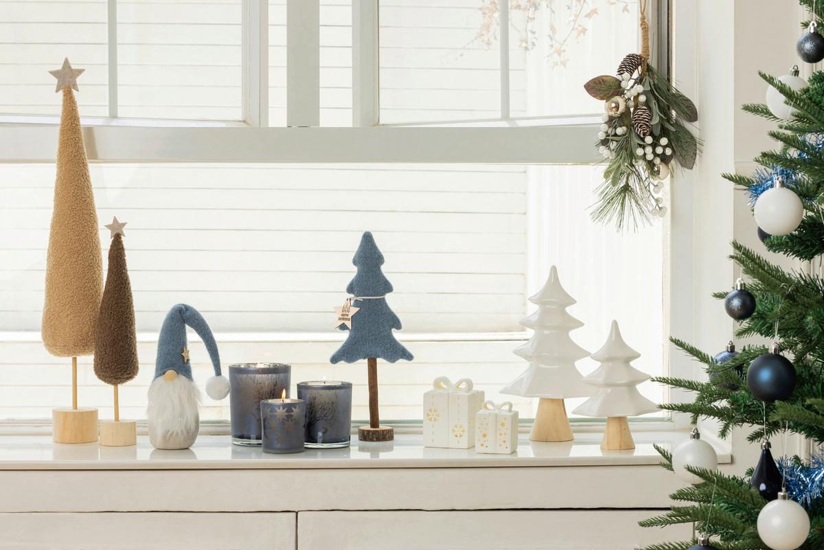 Skulptur Nic - Blau/Braun, KONVENTIONELL, Holz/Textil - Luca Bessoni