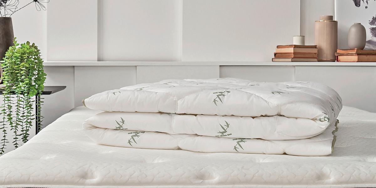 Bettdecke Bamboo Leicht 200x200x3 cm Atmungsaktiv - Weiß, Basics, Textil (200/200/3cm) - Yatas