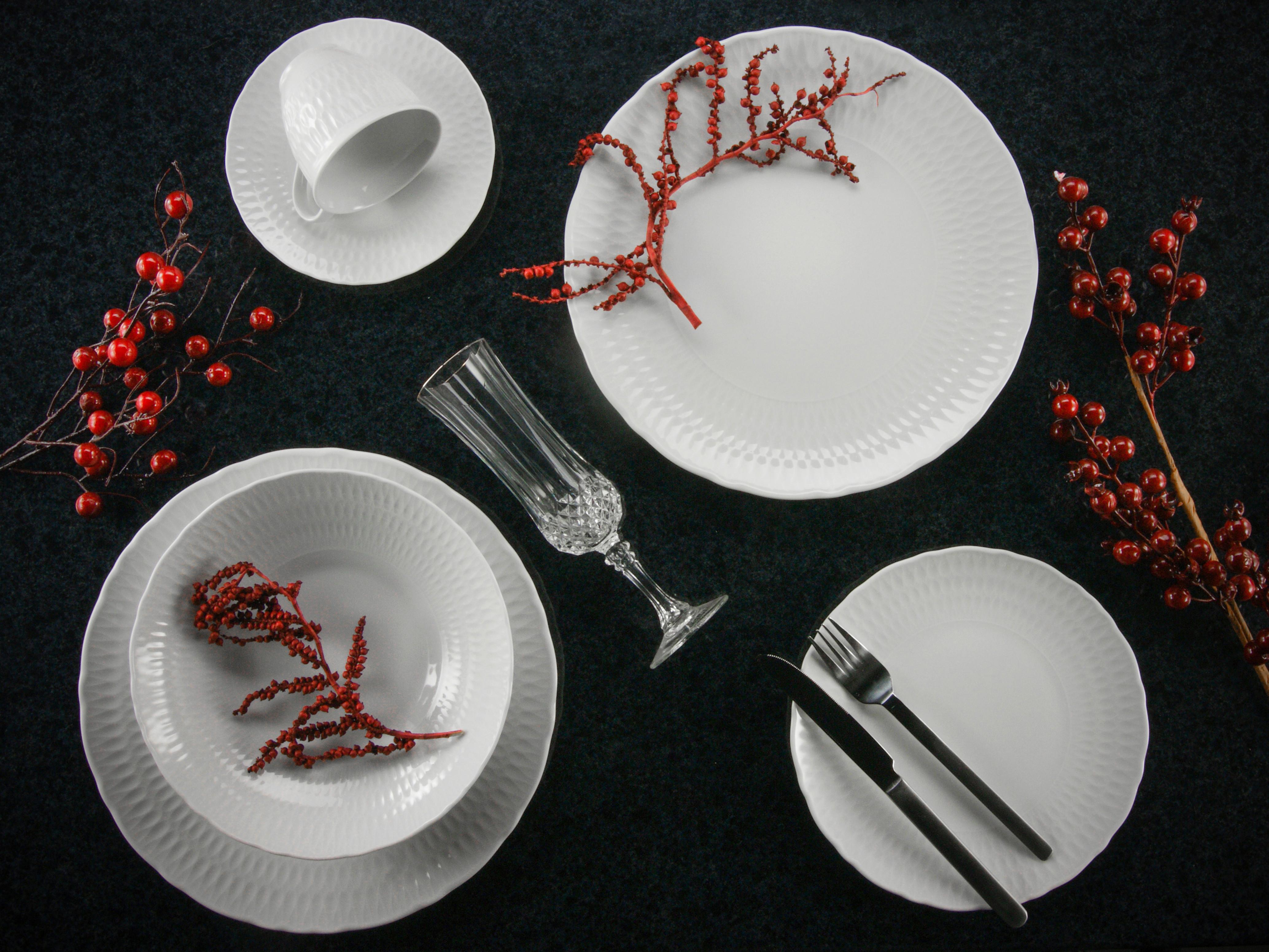 Keramik: Porzellan • Weiß • mikrowellengeeignet • 12-teilig, für: 4Personen • spülmaschinengeeignet