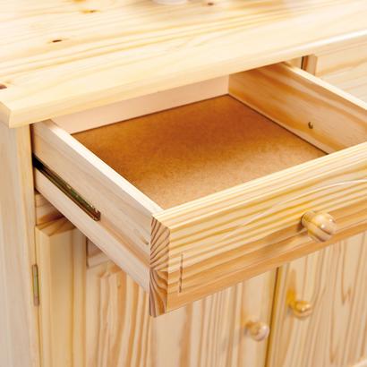 Kommode mit Schubladen