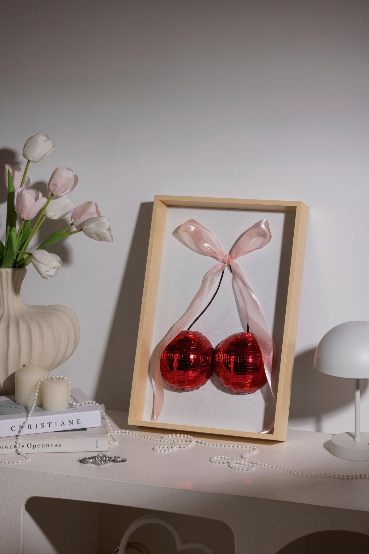 Dekokirsche Cherry - Pink/Rot, KONVENTIONELL, Glas/Holzwerkstoff (45/30/6cm) - Luca Bessoni