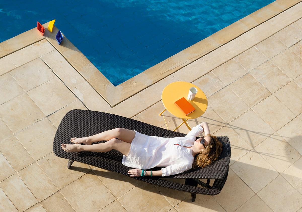 OPALOVACÍ LEHÁTKO PACIFIC - barvy grafitu, Moderní, textil (197/75/40.4cm) - Keter