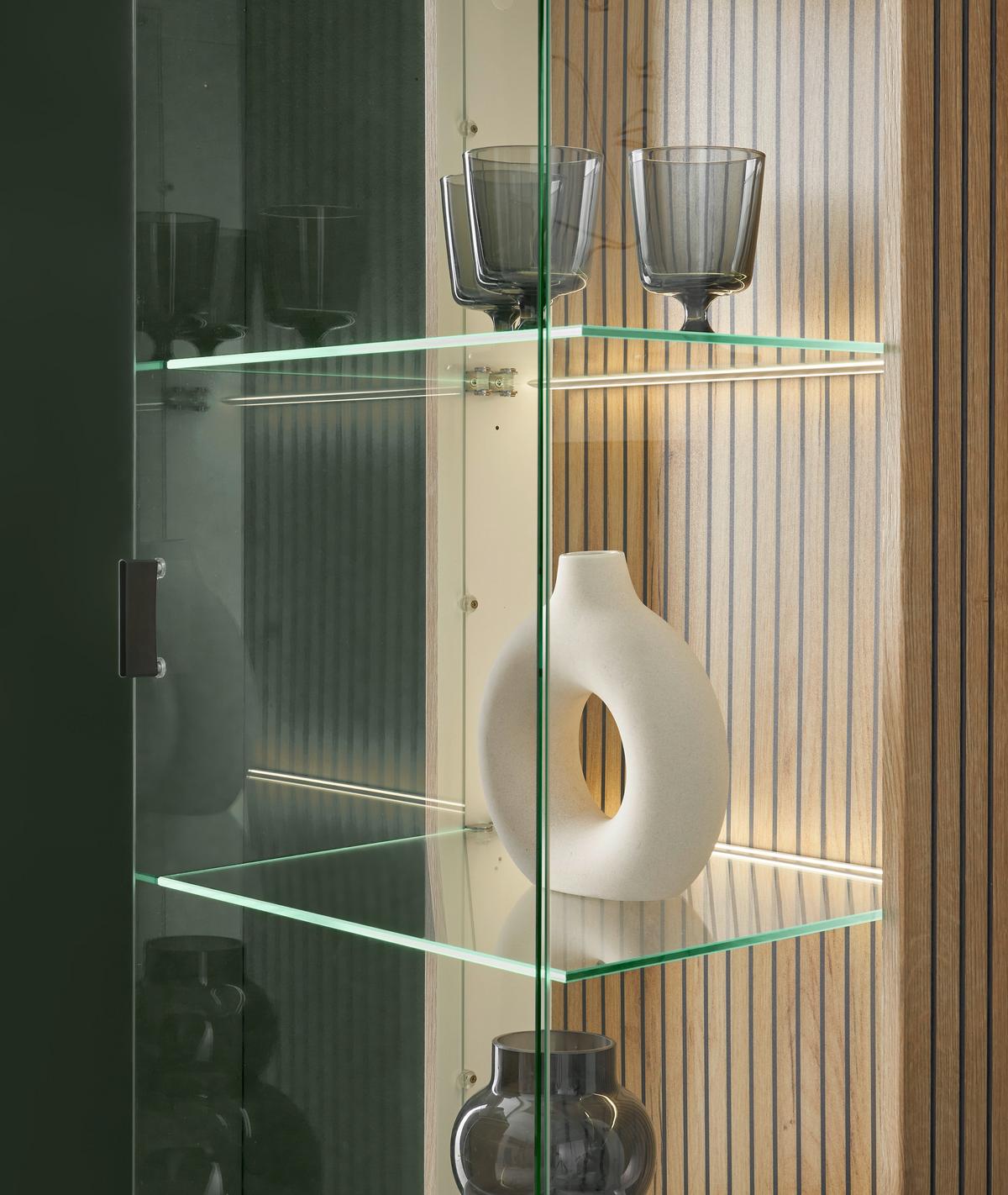 Vitrine Hudson Weiß/Eichefarben B: 48 cm - Eichefarben/Schwarz, Design, Glas/Holzwerkstoff (48/180/38cm) - MID.YOU