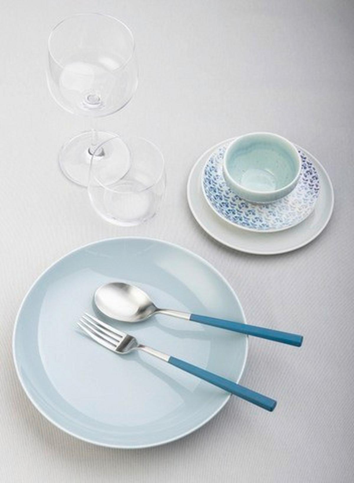 sada príborov HIVE - svetlomodrá/farba ušľachtilej ocele, Basics, kov/plast (25,5/7/5,3cm) - Pintinox