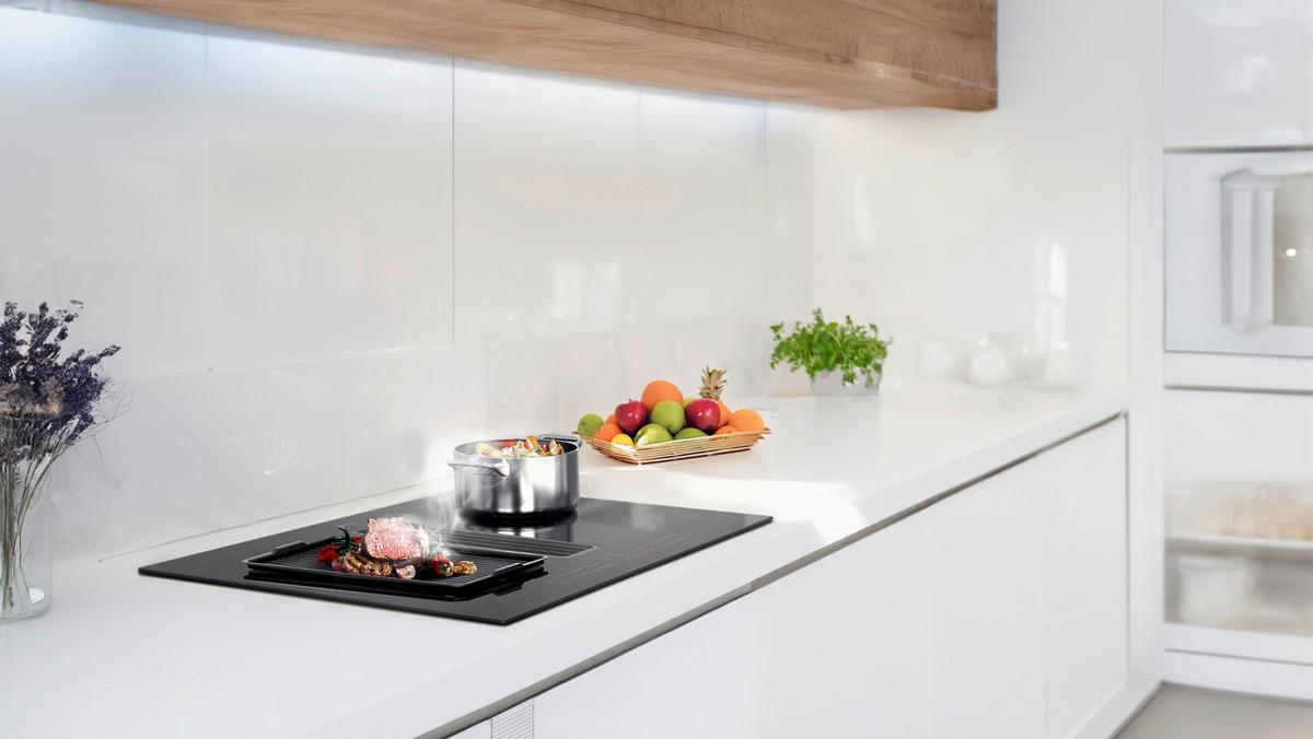 Kochfeld-Dunstabzug-Kombi Schwarz, B: 80 cm - Schwarz, Basics, Glas/Kunststoff (80/23,7/52cm) - CEEM