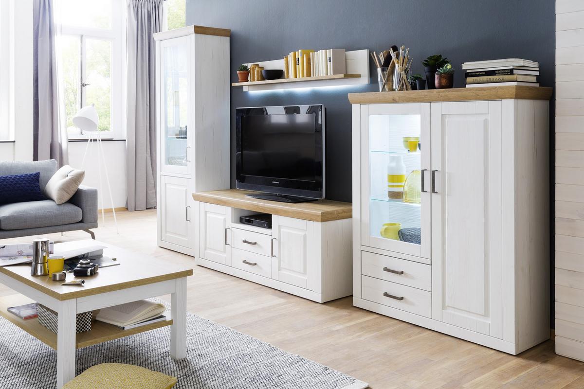 Geräumige, stilvolle Wohnkombination im modernen Landhausstil
