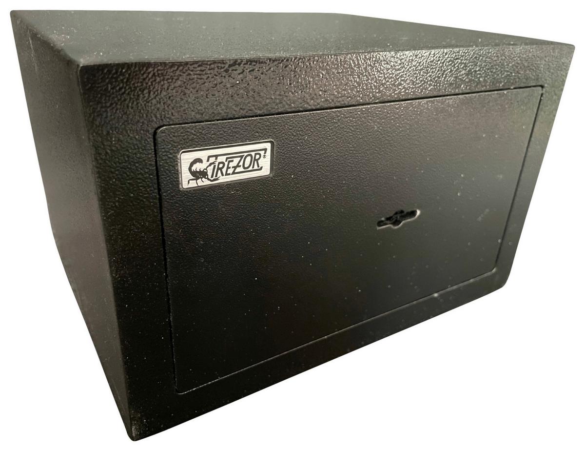 Bútorszéf Dáriusz I. - Basics (15/24/20cm)