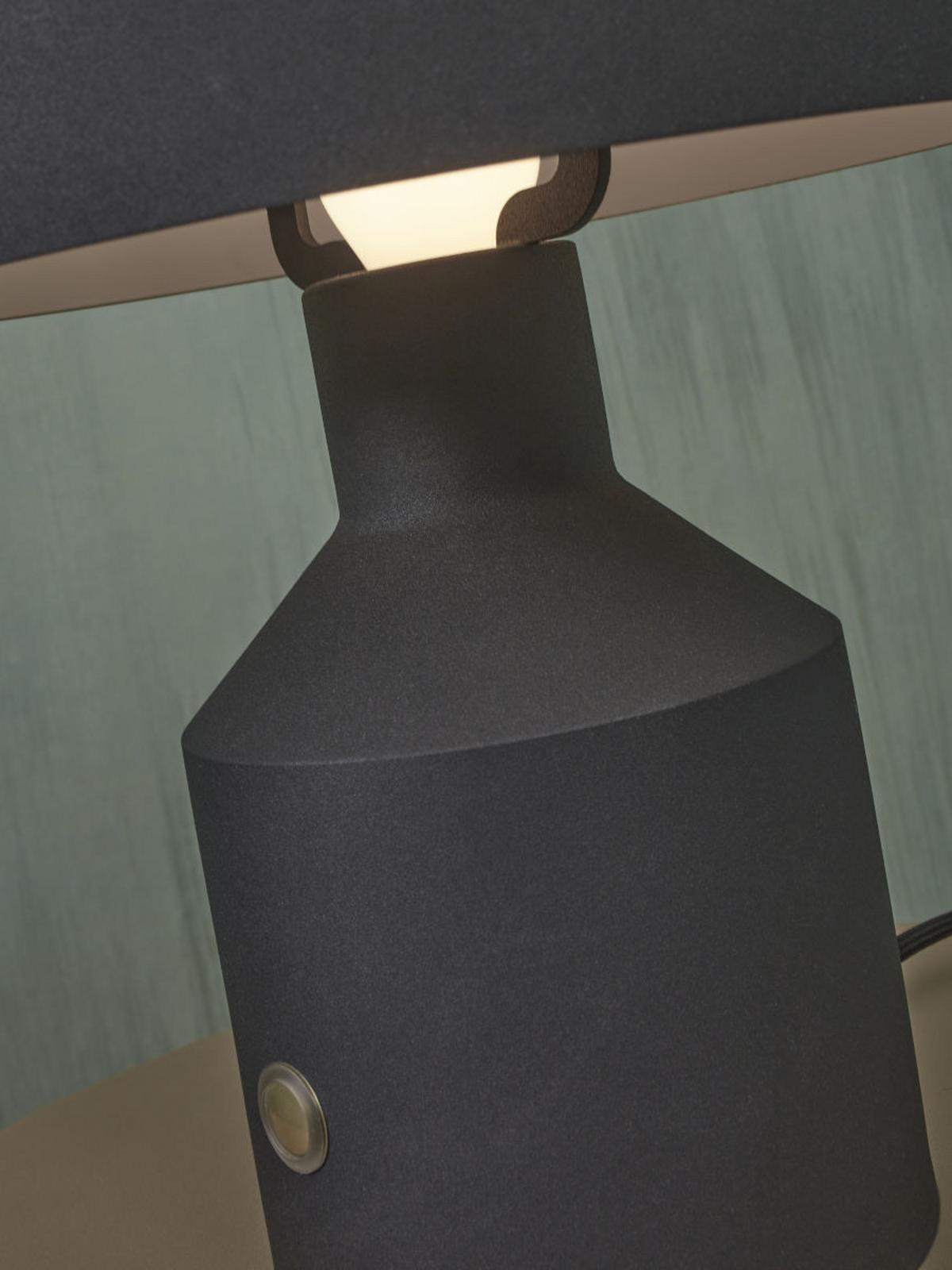 Tischlampe Porto Schwarz mit Schalter - Schwarz, Basics, Metall (25/29cm) - It's about Romi