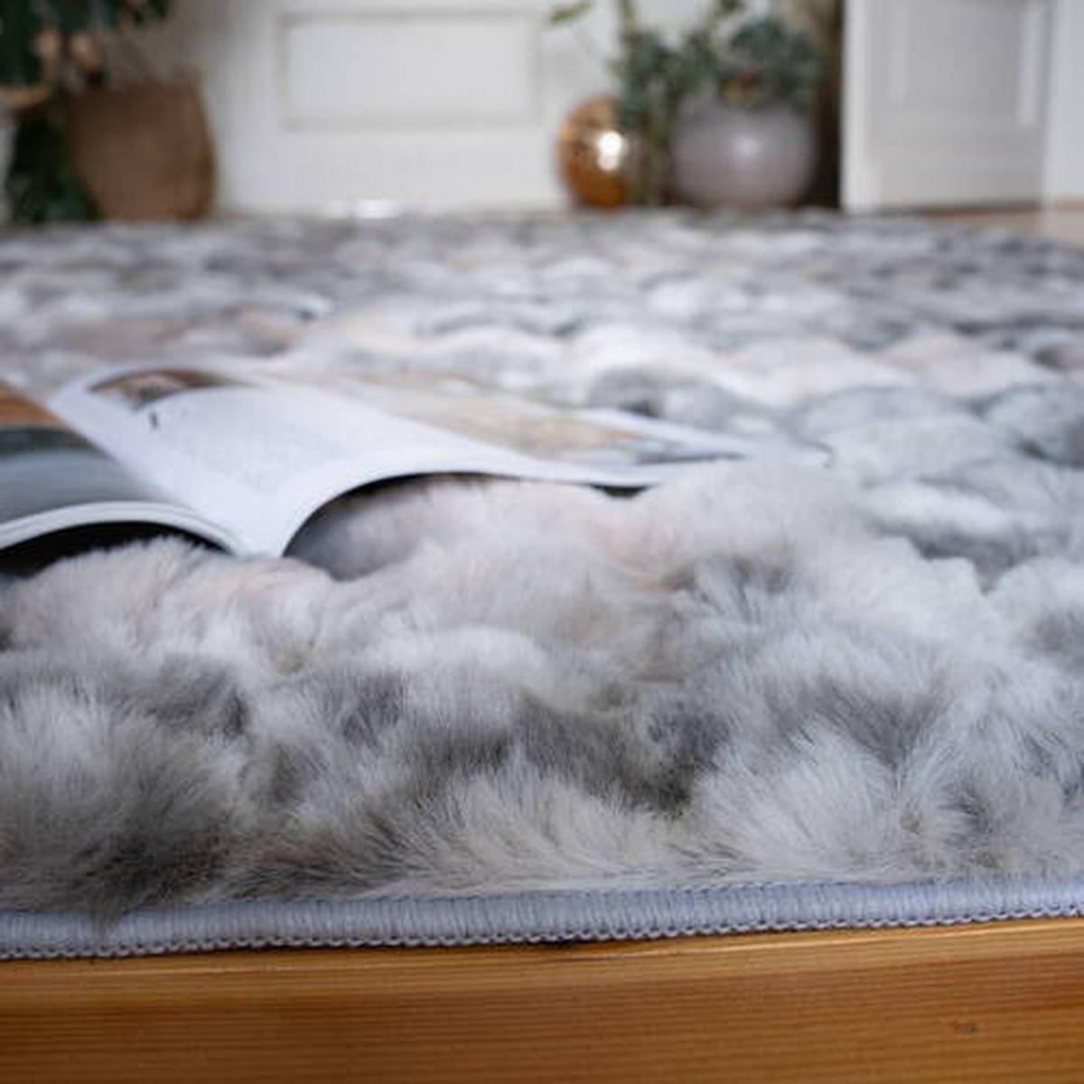 Fellteppich My Camouflage - Grau, KONVENTIONELL, Textil (40/60cm) - Obsession