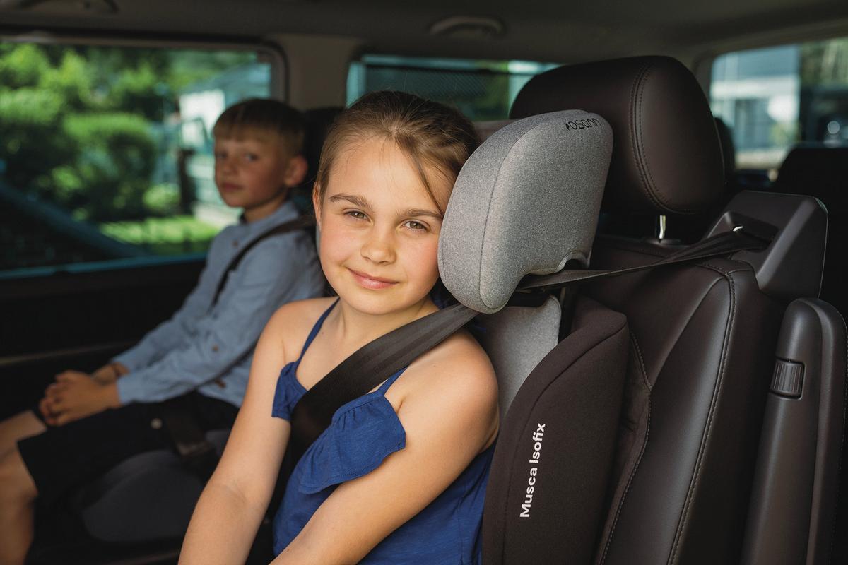 Kinderautositz Musca Isofix - Hellgrau/Schwarz, Basics, Kunststoff/Textil (44/55/43cm) - Osann