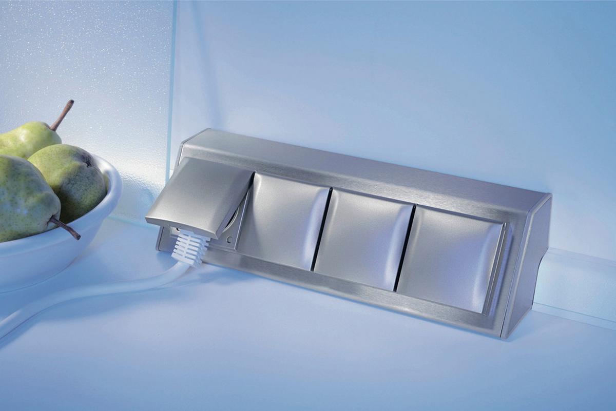 Steckdosenleiste Küche Hadir Edelstahl 4-Fach L: 26,6 Cm - Edelstahlfarben, ROMANTIK / LANDHAUS, Metall (26,6cm)