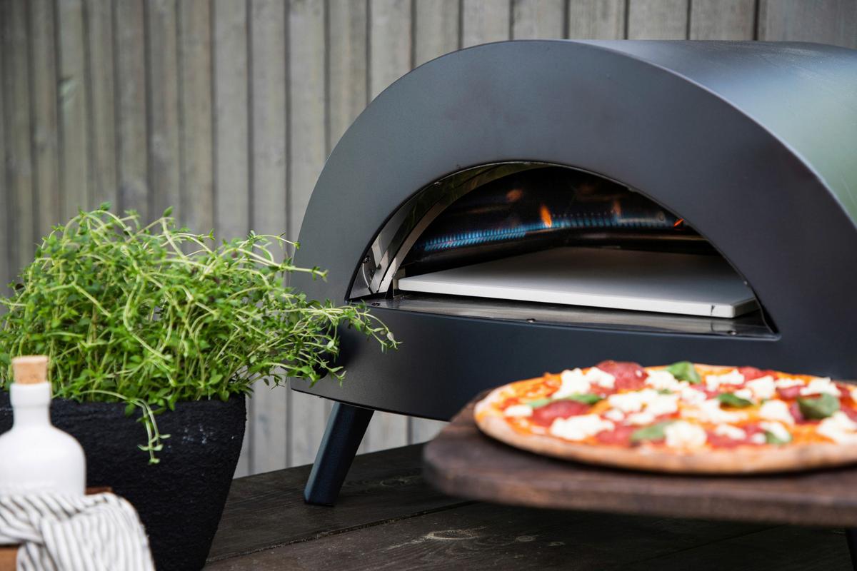 Pizzaofen Bukom - Schwarz, KONVENTIONELL, Metall (54,5/40/52cm) - Gardenson