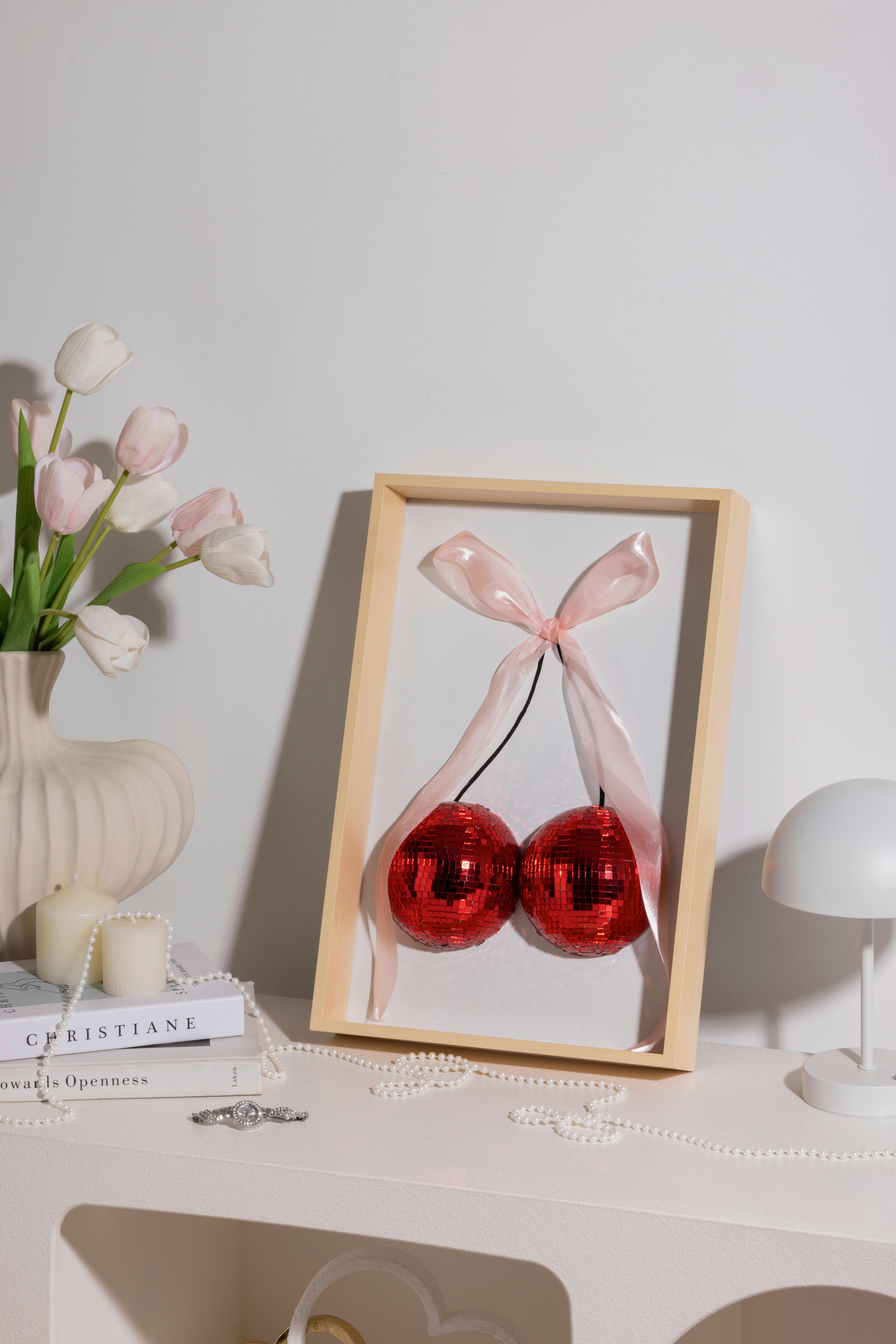 Dekokirsche Cherry - Pink/Rot, KONVENTIONELL, Glas/Holzwerkstoff (45/30/6cm) - Luca Bessoni