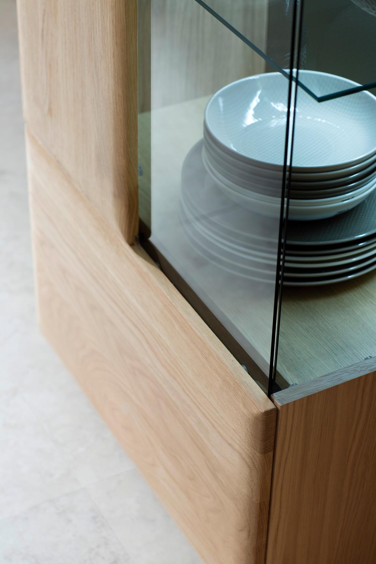 Vitrine Bologna B: 60 cm teilmassiv Eichefarben - Eichefarben, Design, Glas/Holz (60/208/38cm) - Livetastic