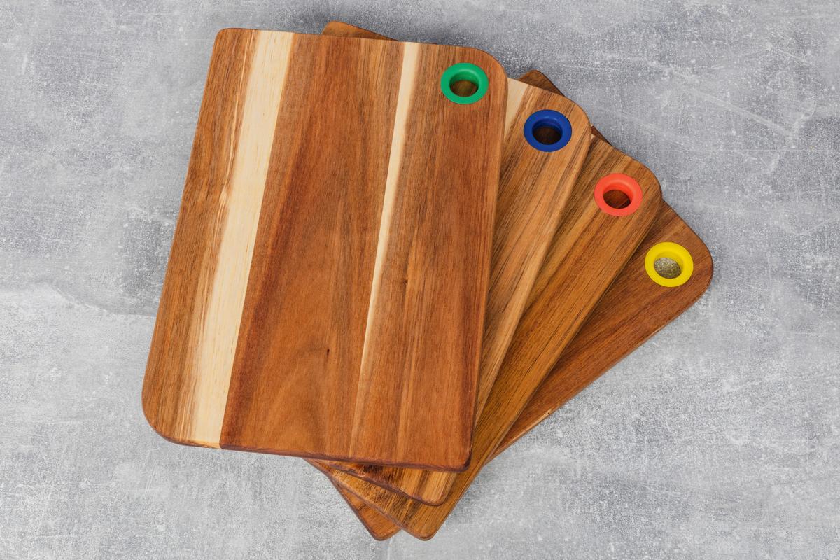 Schneidebrett Aus Holz + Griff Rainbow L/b: Ca. 34/24 Cm - Akaziefarben, Basics, Holz/Kunststoff (34.2/24.5/11.5cm) - Benetton