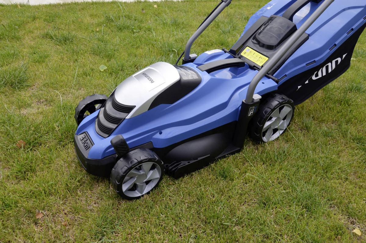 Elektro Rasenmäher 33 cm Schnittbreite 1300 W - KONVENTIONELL, Kunststoff (37/90/130cm) - Hyundai