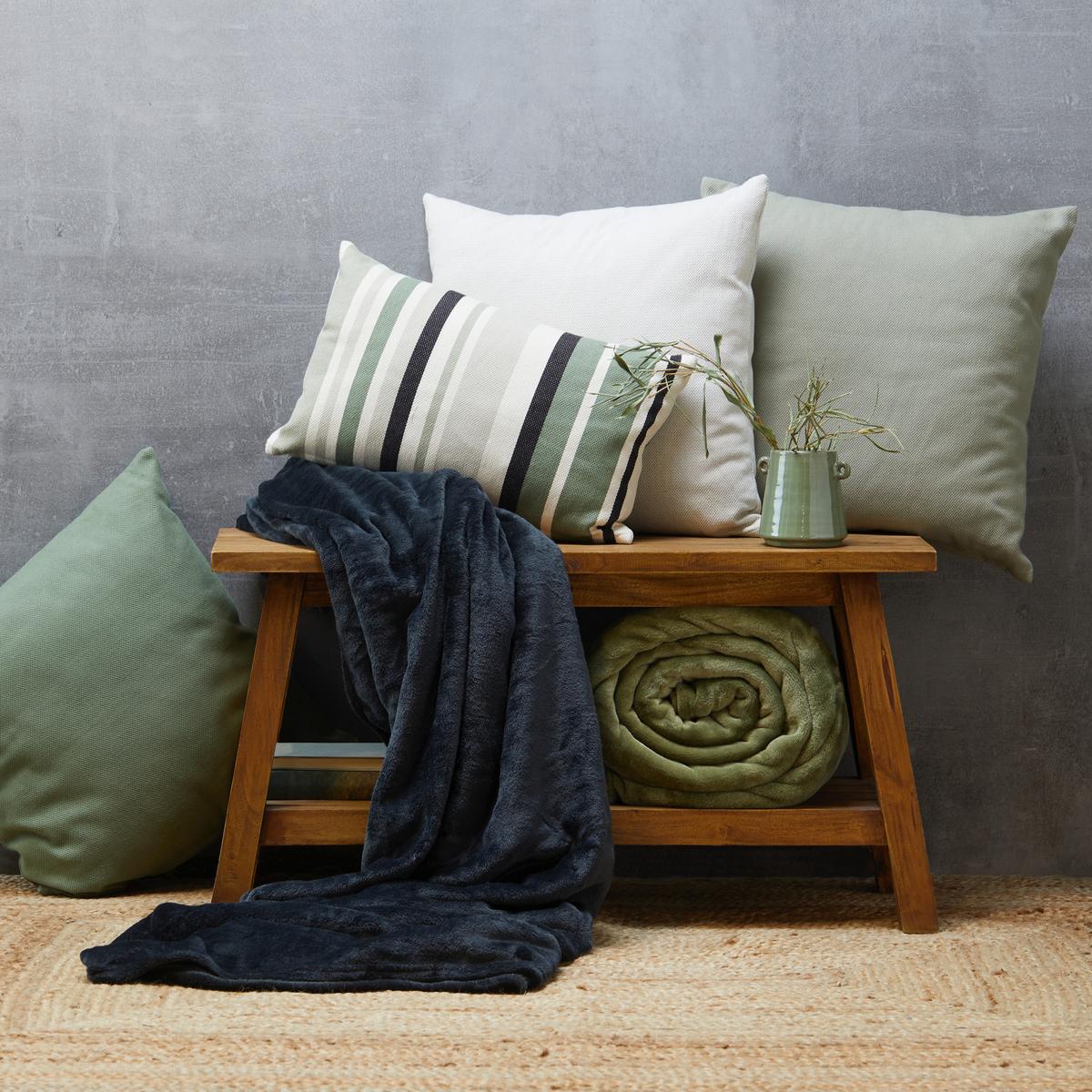 MĚKKÁ DEKA Michael XXL, 220/240cm, černá - černá, textil (220/240cm) - Modern Living