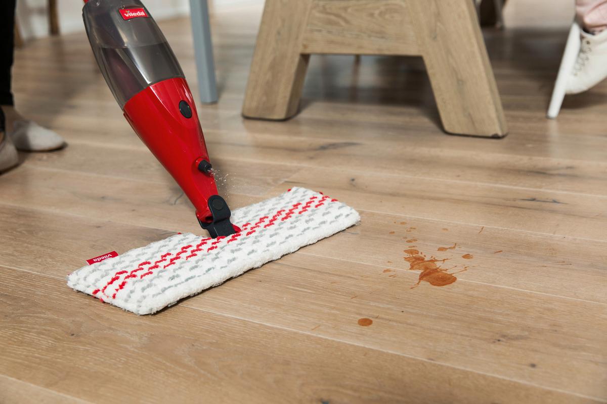 Bodenwischer Vileda 1,2 Spray Max - Rot, Basics, Textil (138,5/31/12cm) - Vileda