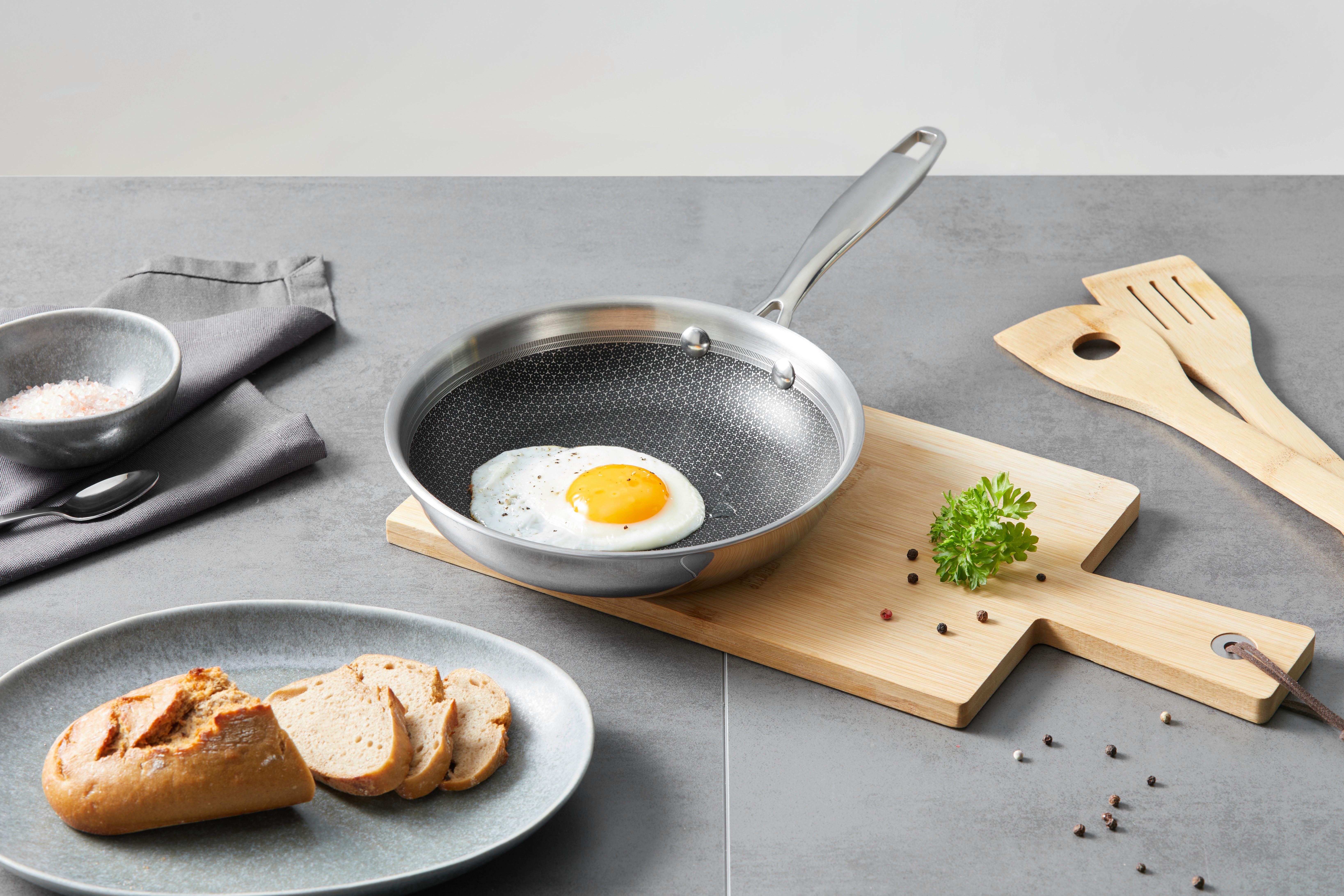 Pánev Na Smažení Gourmet - barvy stříbra, Konvenční, kov (20/4,2cm) - Premium Living