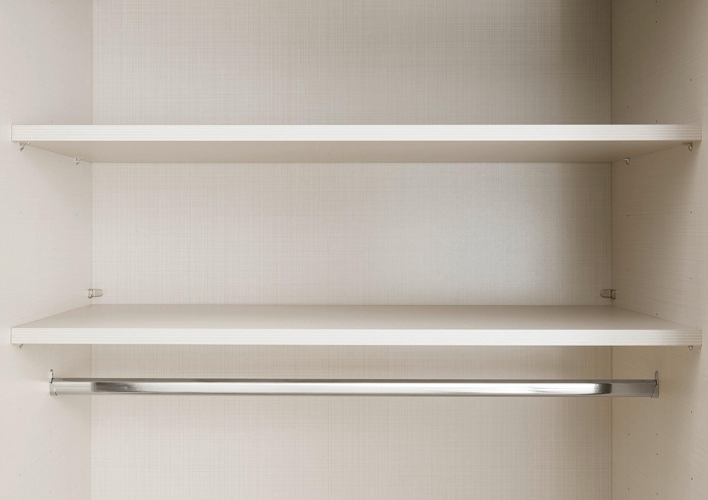Schwebetürenschrank Innenansicht