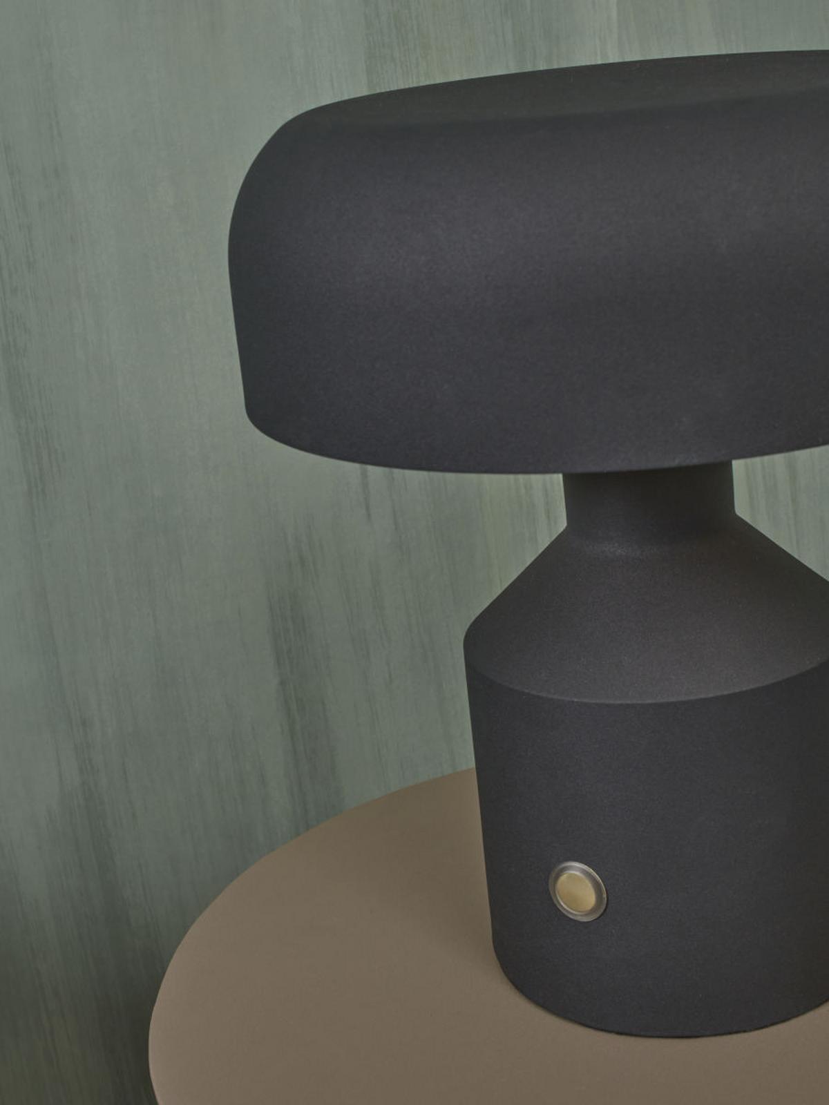 Tischlampe Porto Schwarz mit Schalter - Schwarz, Basics, Metall (25/29cm) - It's about Romi