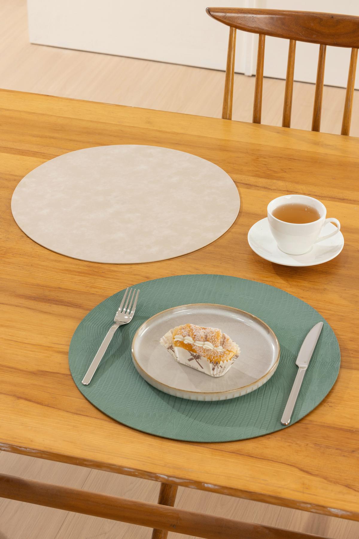 Platzdeckchen Lisa - Mintgrün, KONVENTIONELL, Kunststoff (38cm) - Luca Bessoni